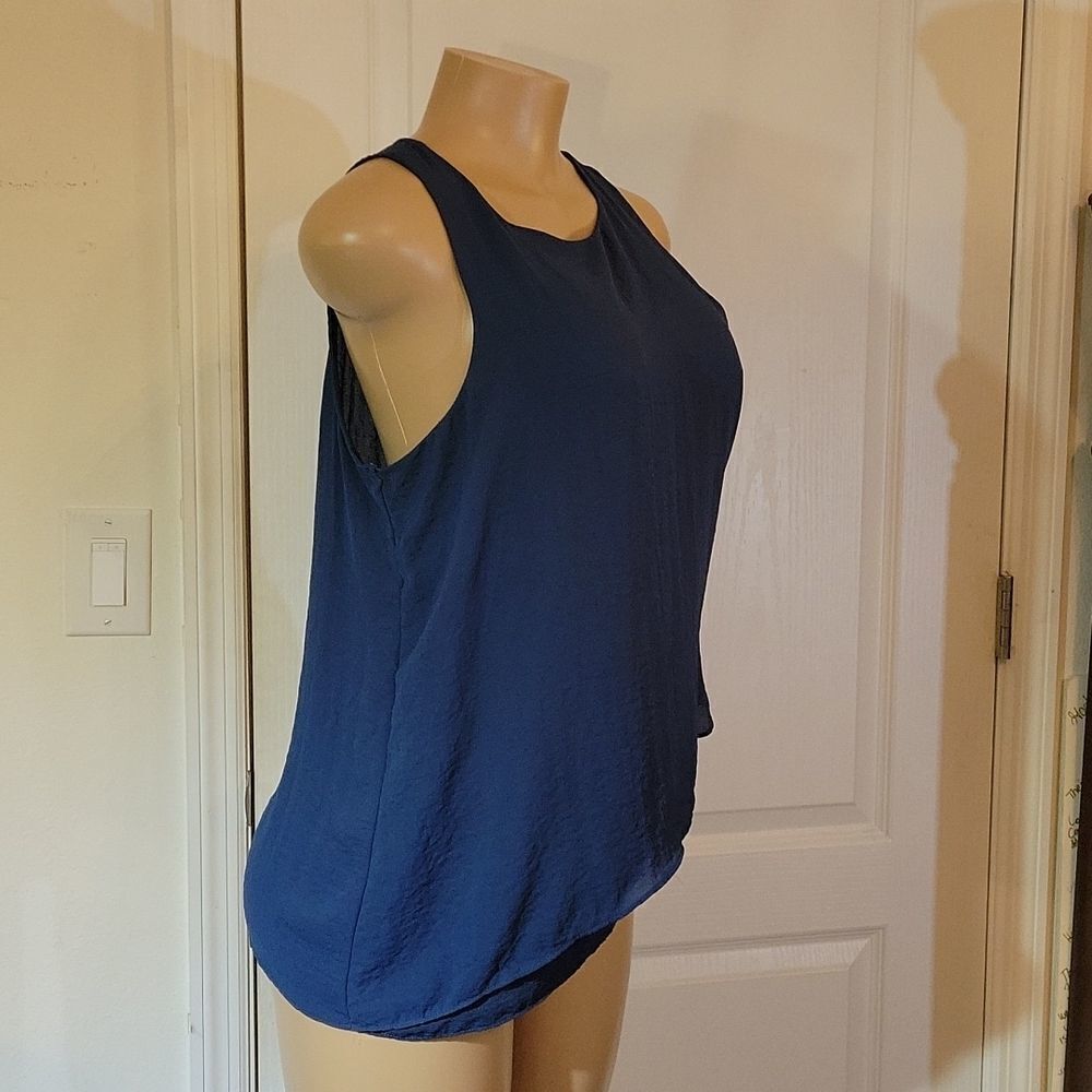 A.N.A NEW APPROACH SLEEVELESS ROUND NECKLINE ZIP CLOSURE TOP - Picture 8 of 15